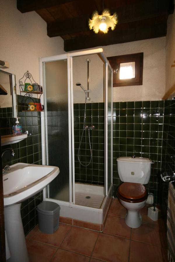 Mas Des Tours Chambre D'Hotes Tornac Bagian luar foto